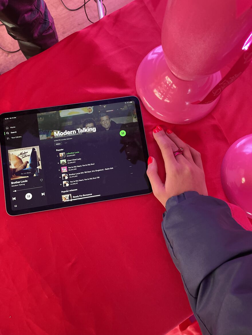 I've Packed My Jewelry Into Roses And Sold Them In The Soviet Flower Market (14 Pics)