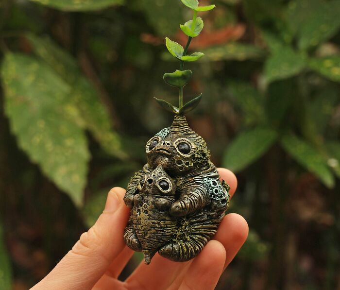 I Create Fantastical Sculptures And Illustrations Inspired By Nature
