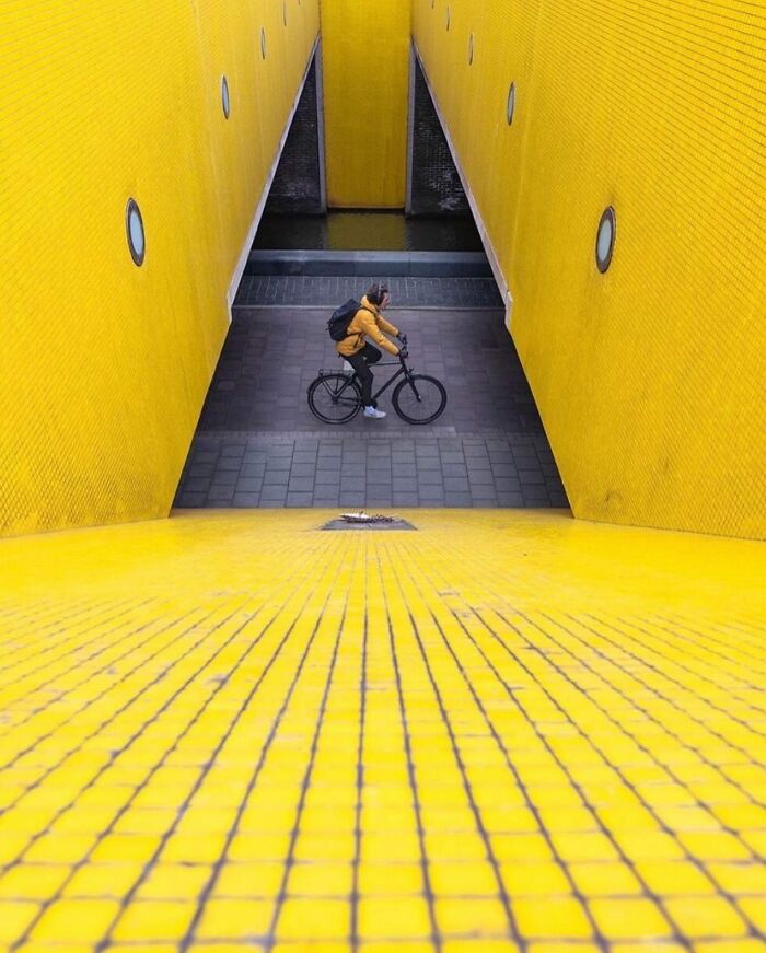 This Instagram Account Entertains More Than 500 Thousand Followers Daily With Its Street Photos