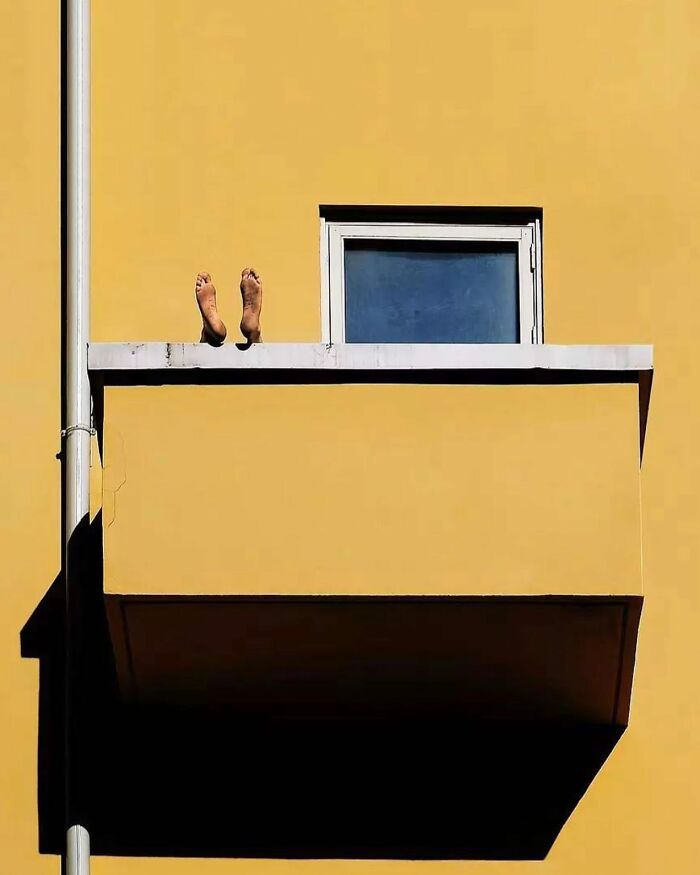 This Instagram Account Entertains More Than 500 Thousand Followers Daily With Its Street Photos