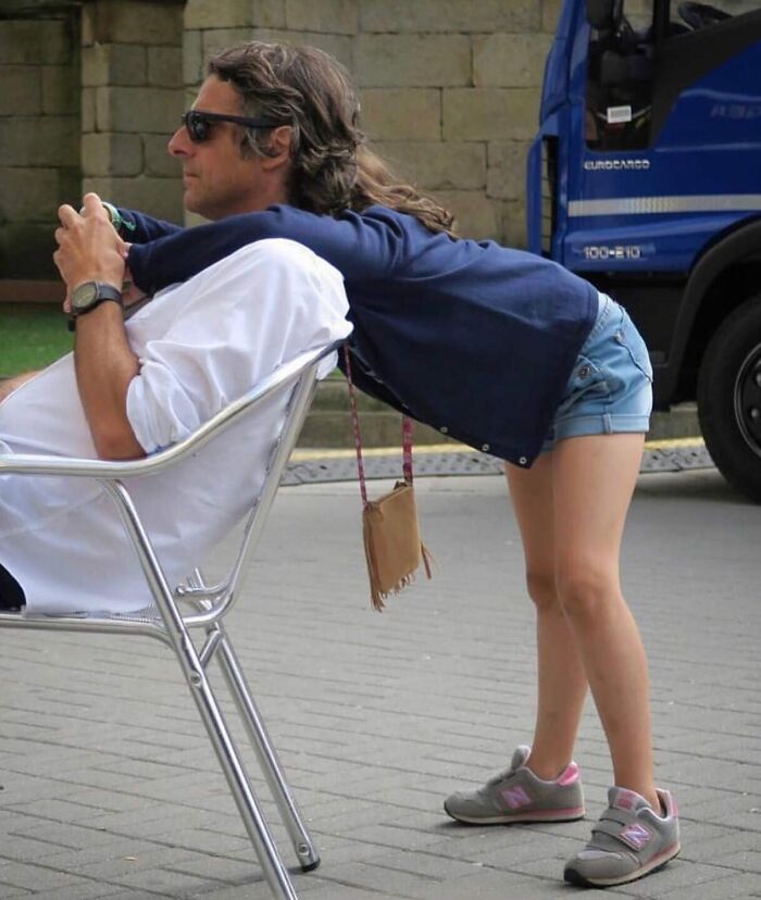 This Instagram Account Entertains More Than 500 Thousand Followers Daily With Its Street Photos