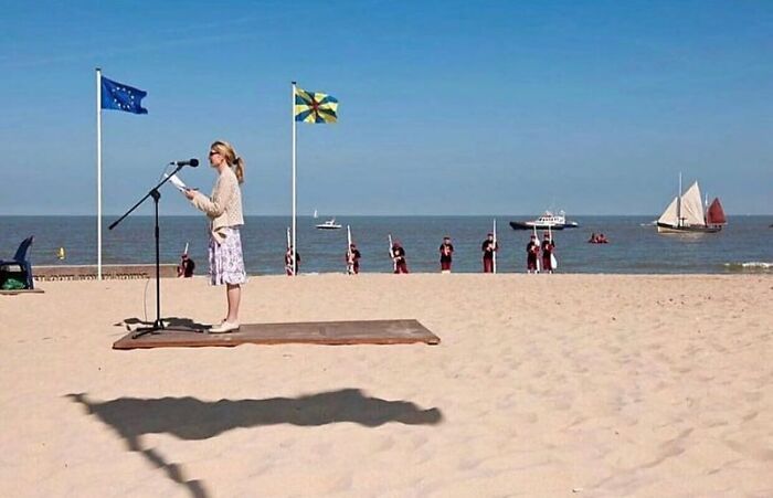 This Instagram Account Entertains More Than 500 Thousand Followers Daily With Its Street Photos