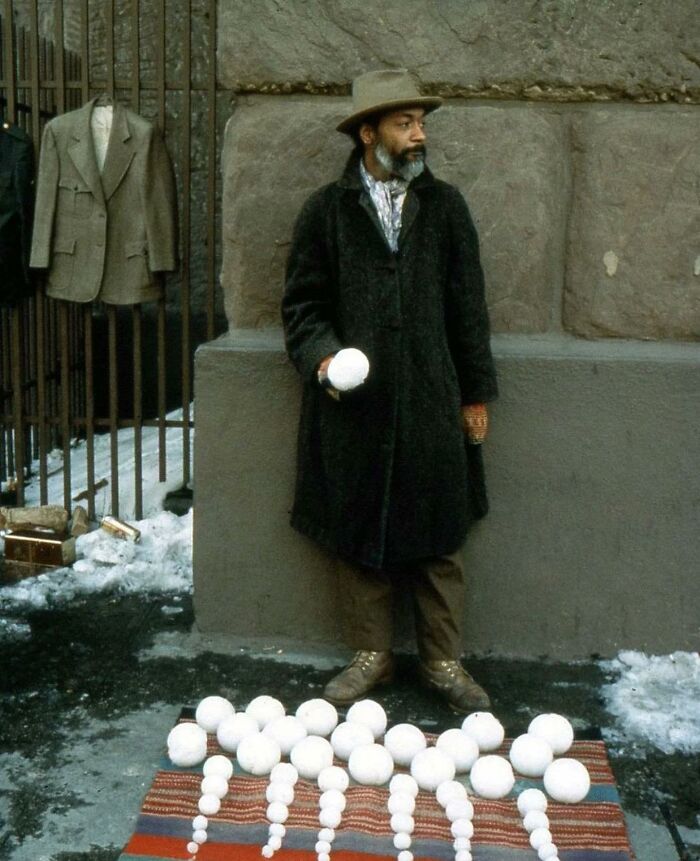 This Instagram Account Entertains More Than 500 Thousand Followers Daily With Its Street Photos