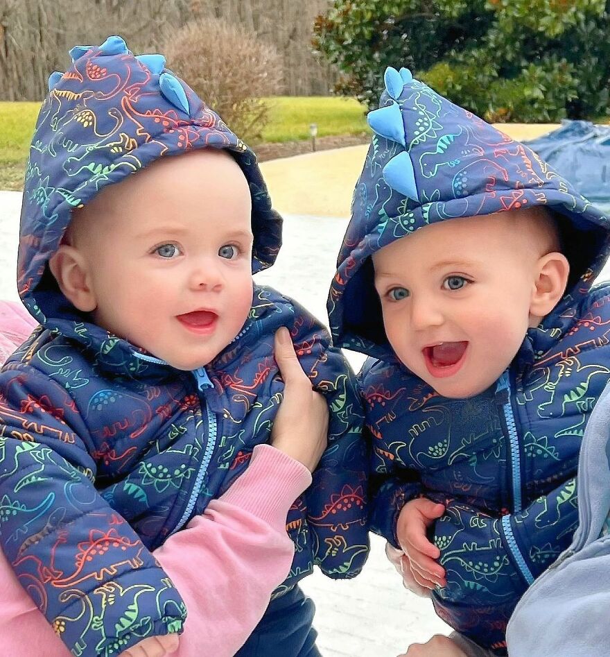 When Twins Marry Twins: Two Identical Families Go Viral On Instagram