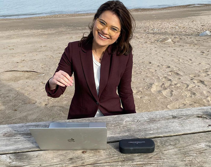 Woman Goes Viral On Twitter For Showing A Dramatic Message A Guy Sent Her When She Suggested To Meet At Starbucks For Their First Date Woman Goes Viral On Twitter For Showing A Dramatic Message A Guy Sent Her When She Suggested To Meet At Starbucks For Their First Date