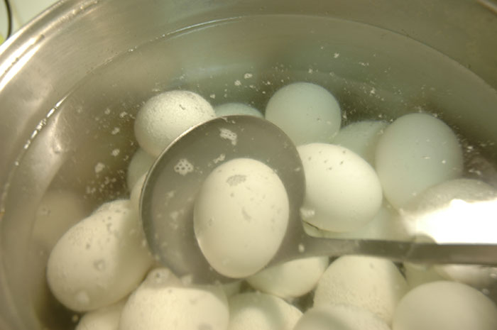 People Didn't Realize How Helpful These 30 Cooking Tips And Tricks Were Until They Started Using Them