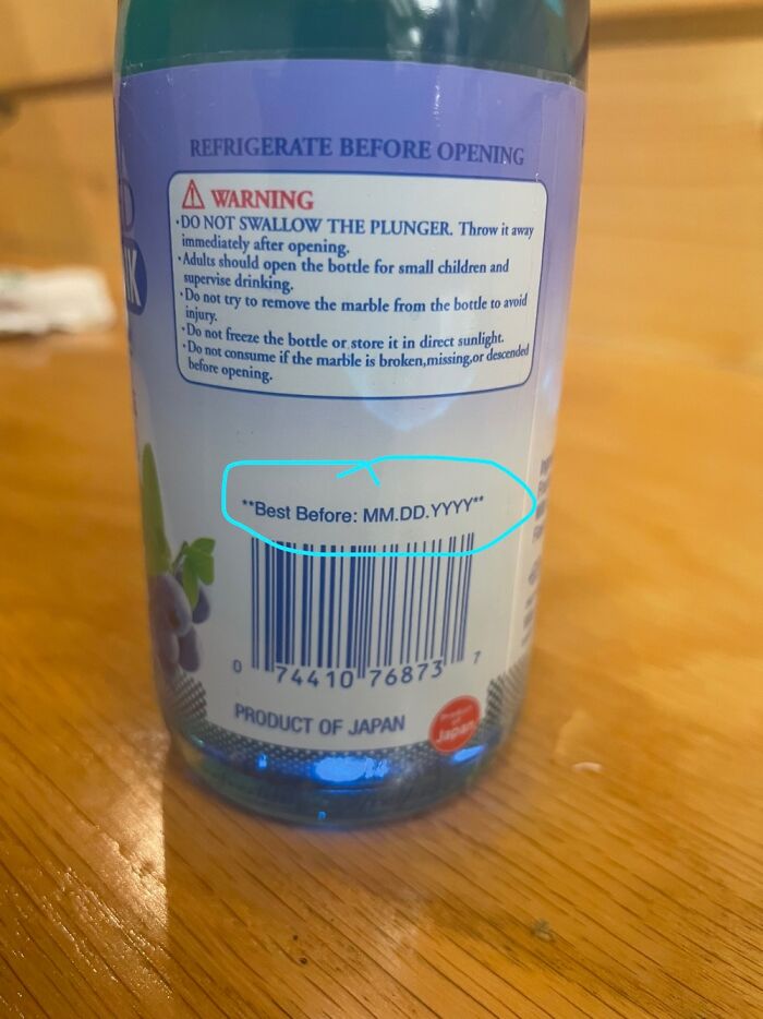 Hey Pandas, Show Something Weird You Found On A Product You Have