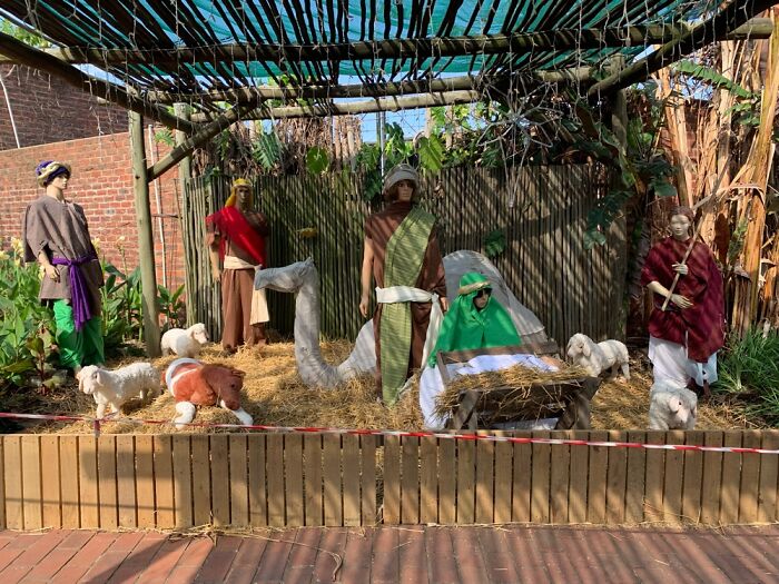 Store Mannequins Making Up A Nativity Scene - Bit Unsettling To Stumble Across