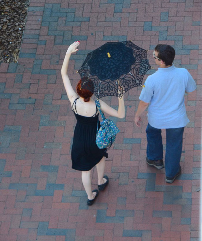 30 Potentially Life-Saving Tips If You Ever Find Yourself In A Dangerous Situation, As Shared By This Woman On TikTok