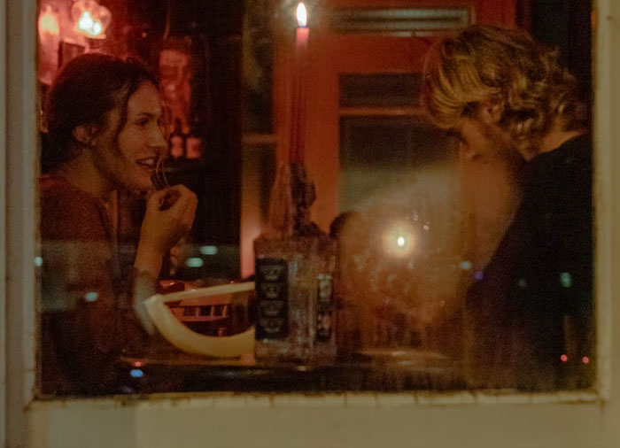 30 People Share Their Heartbreaking Love Bombing Experiences So That You Know What Red Flags To Look Out For