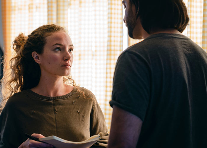 Guy Is Shocked At How Much His Girlfriend Earns, Wants Her To Pay Half Of His Mortgage After Moving In