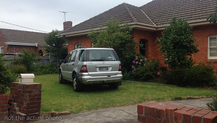 Entitled Neighbor Keeps Parking Car In This Woman’s Driveway, She Gets His Car Towed