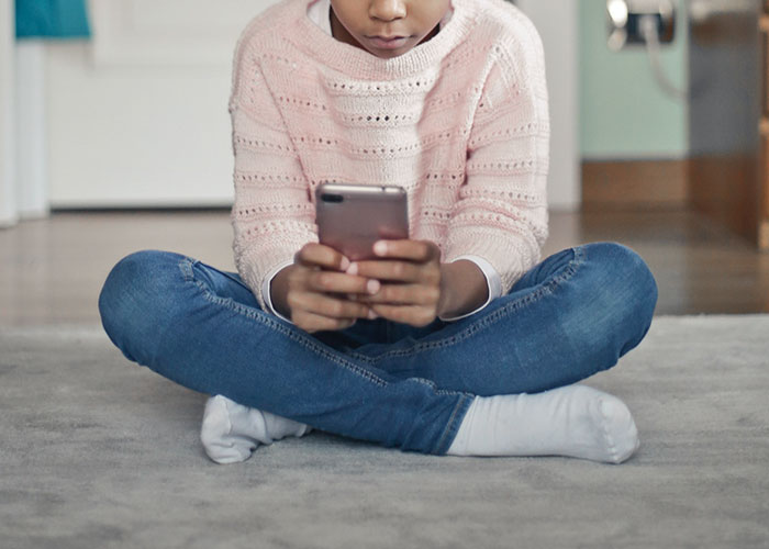 People Share 35 Parenting "Trends" They Strongly Disagree With