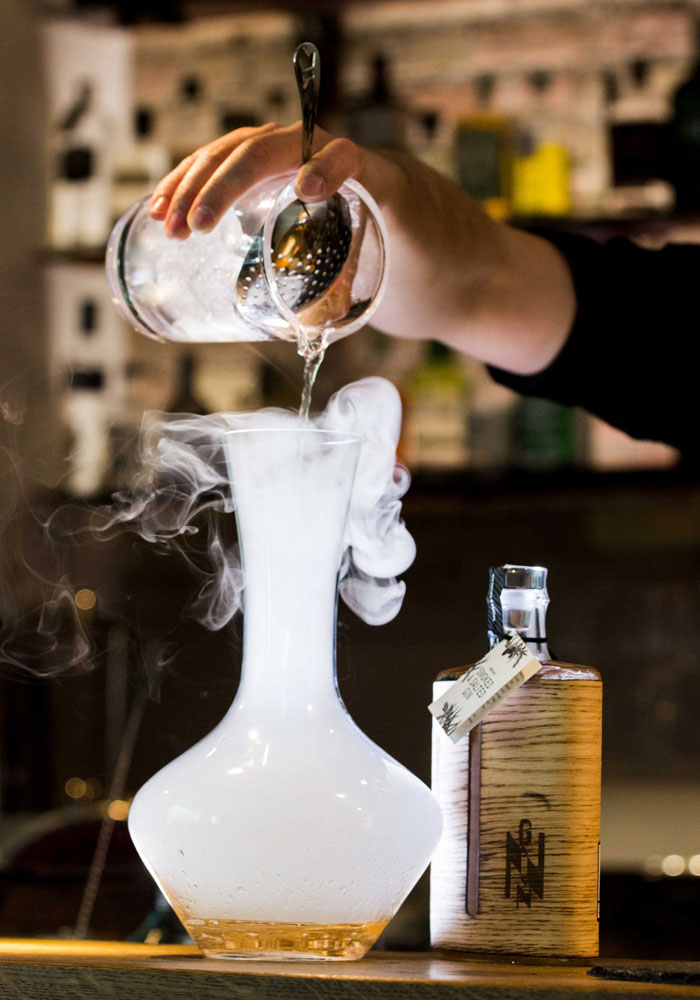 18 Conversaciones privadas terroríficas que la gente escuchó sin querer y había que compartir