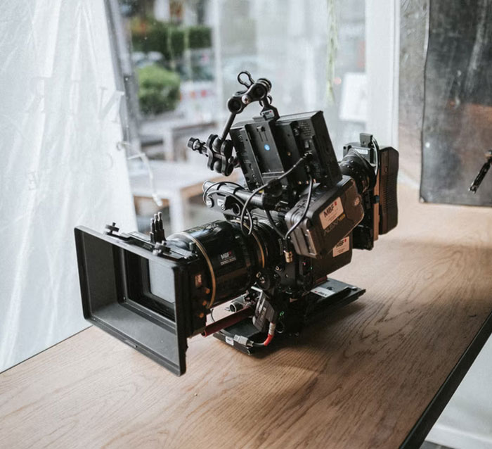 29 Camera Operators Get Really Honest About The Things They Get To See Behind The Scenes