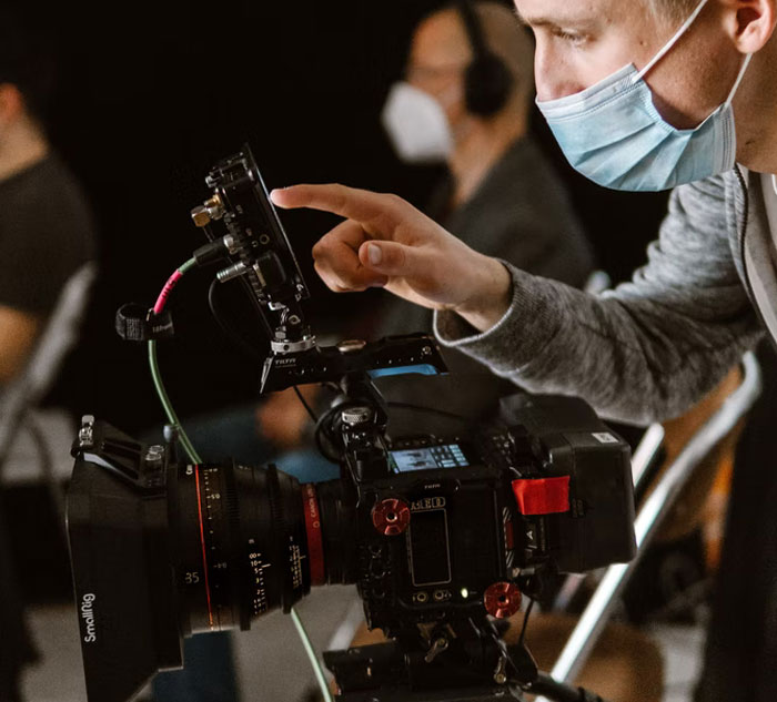 29 Camera Operators Get Really Honest About The Things They Get To See Behind The Scenes