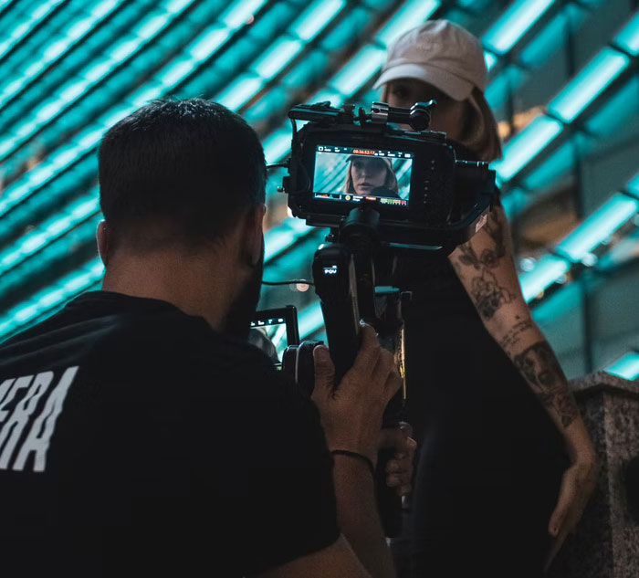 29 Camera Operators Get Really Honest About The Things They Get To See Behind The Scenes