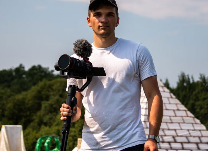 29 Camera Operators Get Really Honest About The Things They Get To See Behind The Scenes