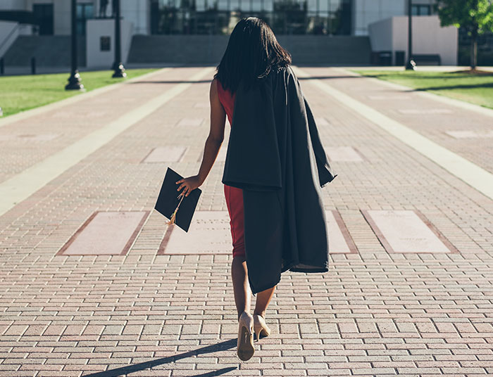 Someone Asks Women Who Refused To Marry Or Have Kids How Life Has Been, And They Deliver 30 Honest Responses