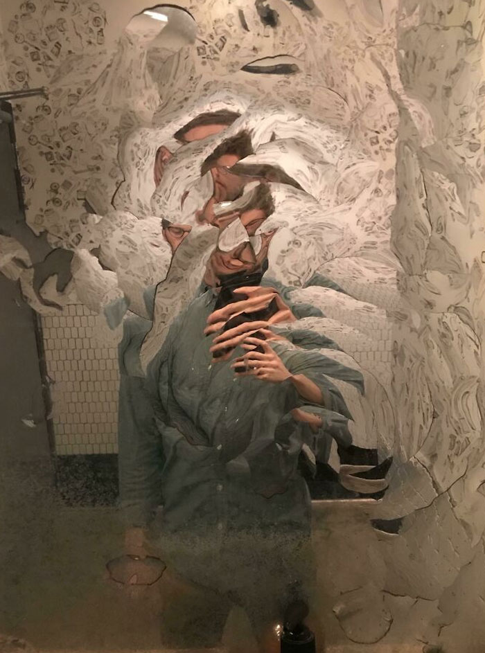 This Really "Artsy" Mirror At A Fancy Restaurant