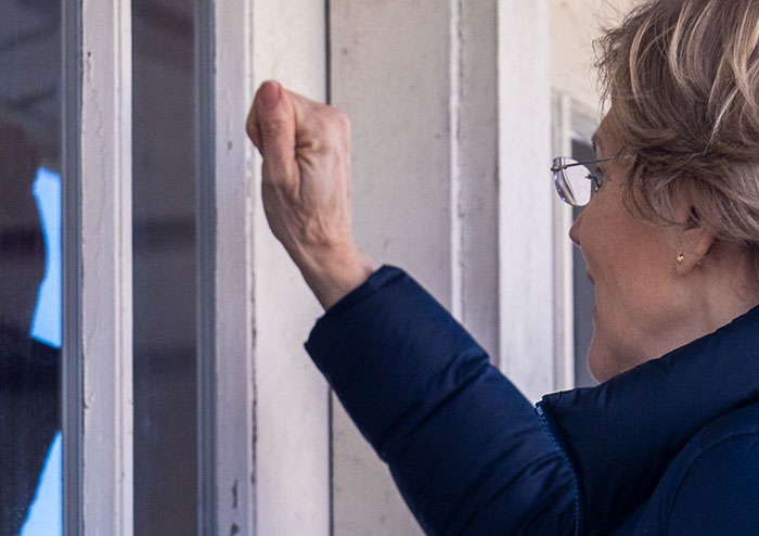 &ldquo;Am I Wrong For Not Paying The Kids That Shoveled My Driveway?&rdquo;