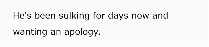 Woman Asks If She Was Right To Cancel Dinner With Her Long Distance Boyfriend When She Saw Him Bring A Bell To The Restaurant Woman Asks If She Was Right To Cancel Dinner With Her Long Distance Boyfriend When She Saw Him Bring A Bell To The Restaurant