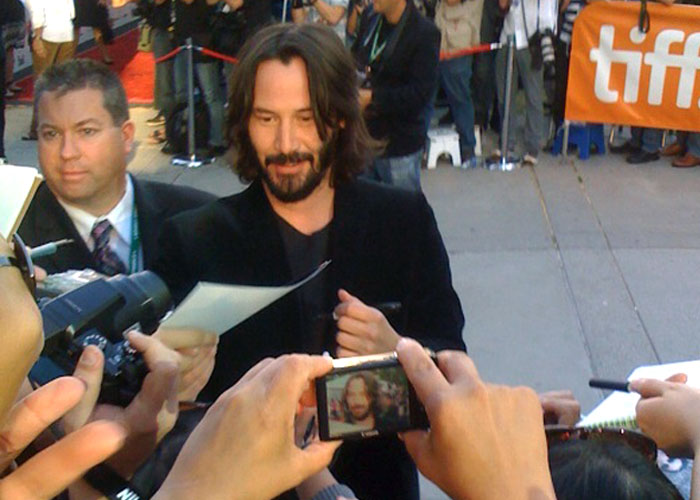 &ldquo;Give Her A Call, I Want To Talk To Her&rdquo;: Keanu Reeves Goes Out Of His Way To Make His 80-Year-Old Fan&rsquo;s Day