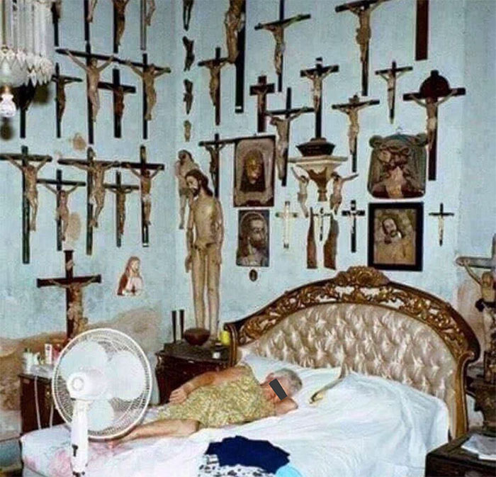 Bedrooms-With-Threatening-Auras