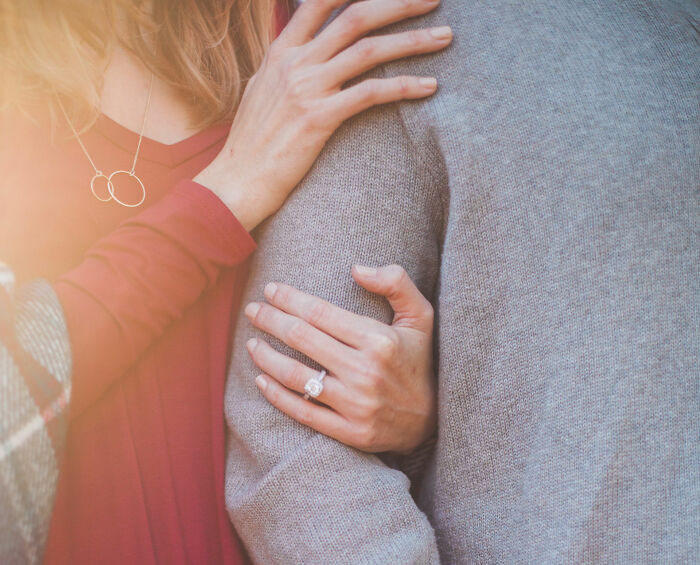 This Thread Has Women Sharing 30 Outdated Things Society Expects Them To Do