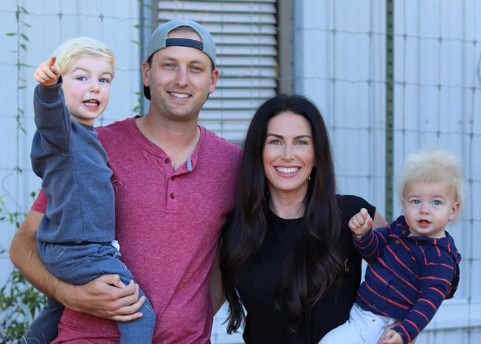 Happy Toddler Diagnosed With Uncombable Hair Syndrome Shows There Is No Such Thing As A Bad Hair Day