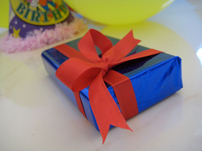 Person Asks “What’s Something You'd Love Getting As A Gift But No One Considers Giving You Because You're An Adult?”, 30 Folks Deliver