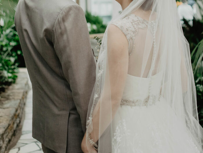 This Thread Has Women Sharing 30 Outdated Things Society Expects Them To Do