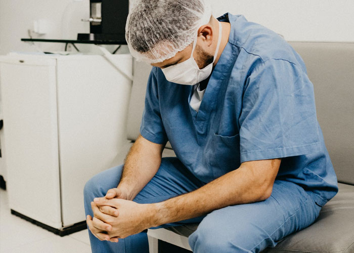 30 People Share Their "Anti-Bucket" List Of Things They Would Never Do Again