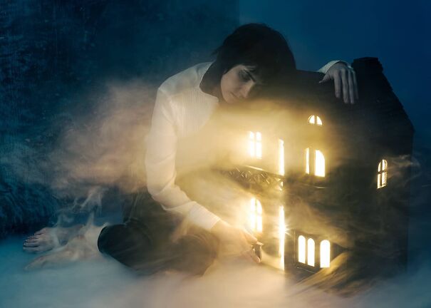 I Create Surreal Photos In My Garage Without Using Photoshop