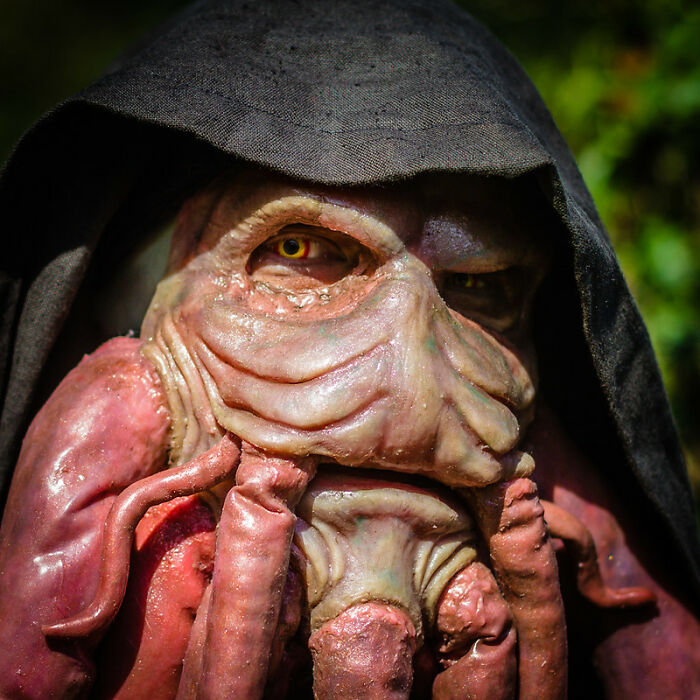 30 Controversial Movie And TV Show Villains People In This Online Group Just Can’t Hate