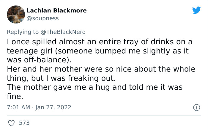 Haunting-Customer-Interactions-Retail-Stories-Twitter