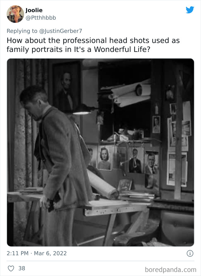 Poorly Photoshoped Family Photos In Movies
