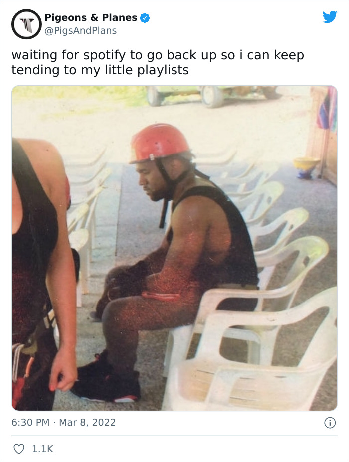 Spotify-Down-Memes-2022