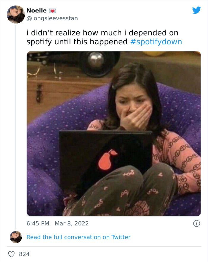 Spotify-Down-Memes-2022