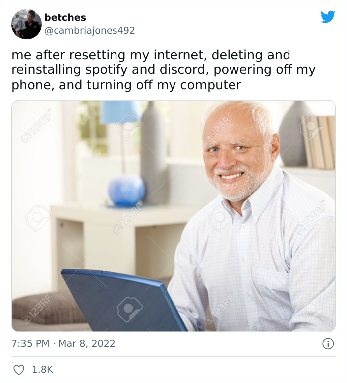 Spotify-Down-Memes-2022