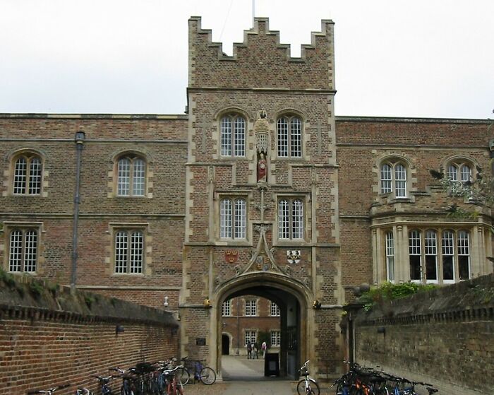 20 Personas de este grupo online exponen a los idiotas que tienen que soportar en sus propias vidas