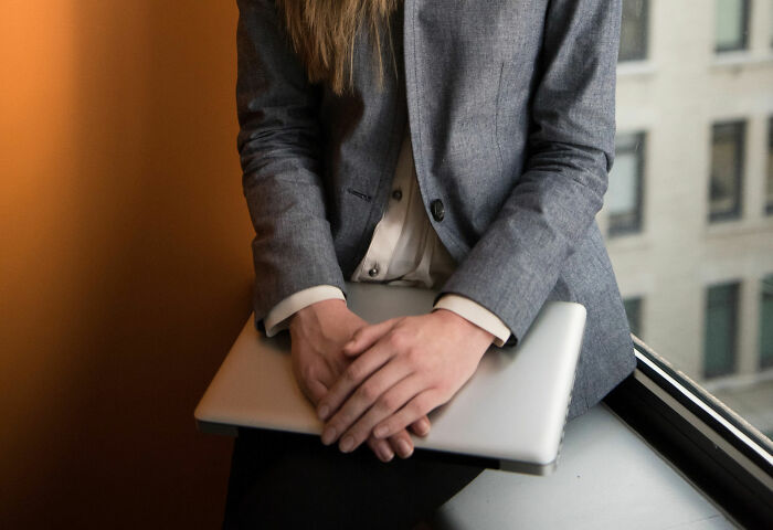 Women Share 28 Subtle Power Moves They Do To Spread Feminism