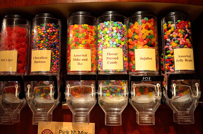 Person Asks “What’s Something You'd Love Getting As A Gift But No One Considers Giving You Because You're An Adult?”, 30 Folks Deliver