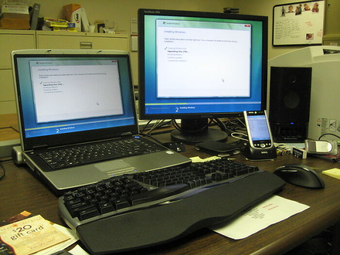 30 April Fools’ Pranks You Might Want To Try This Year, As Shared By People Online