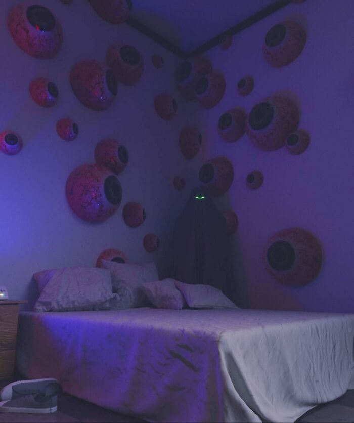 Bedrooms-With-Threatening-Auras