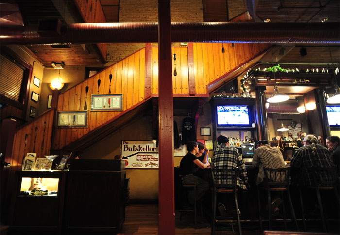 Men In This Online Community Shared 30 Times They Protected Women By Pretending To Be Friends With Them