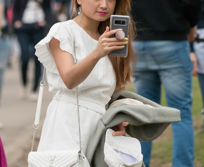 Woman Blamed For &ldquo;Ruining&rdquo; A Wedding Because She Wore All White To A Surprise Ceremony She Had No Idea About