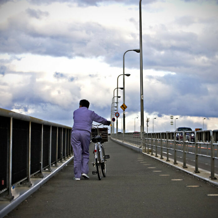 “What Did You Learn At An Embarrassingly Late Age?” (40 New Answers)