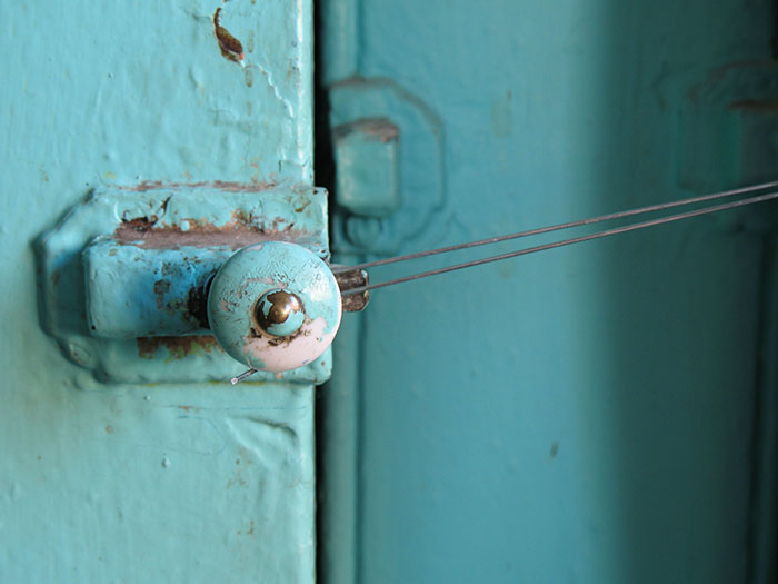 El extraño en la entrada