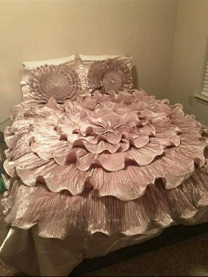 Bedrooms-With-Threatening-Auras